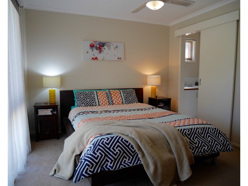 66 Commercial Road, Mount Evelyn VIC 3796