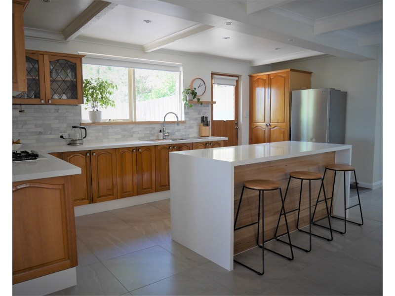 4 Johns Crescent, Mount Evelyn VIC 3796