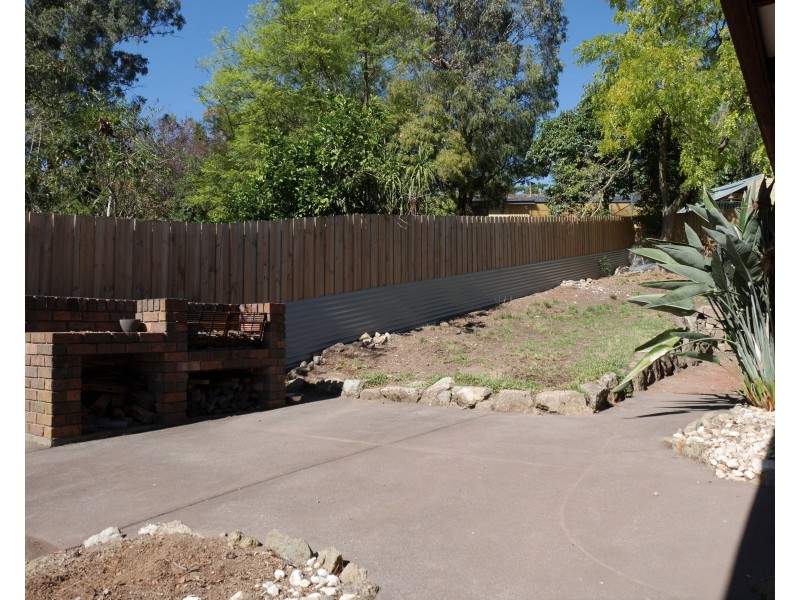 4 Johns Crescent, Mount Evelyn VIC 3796