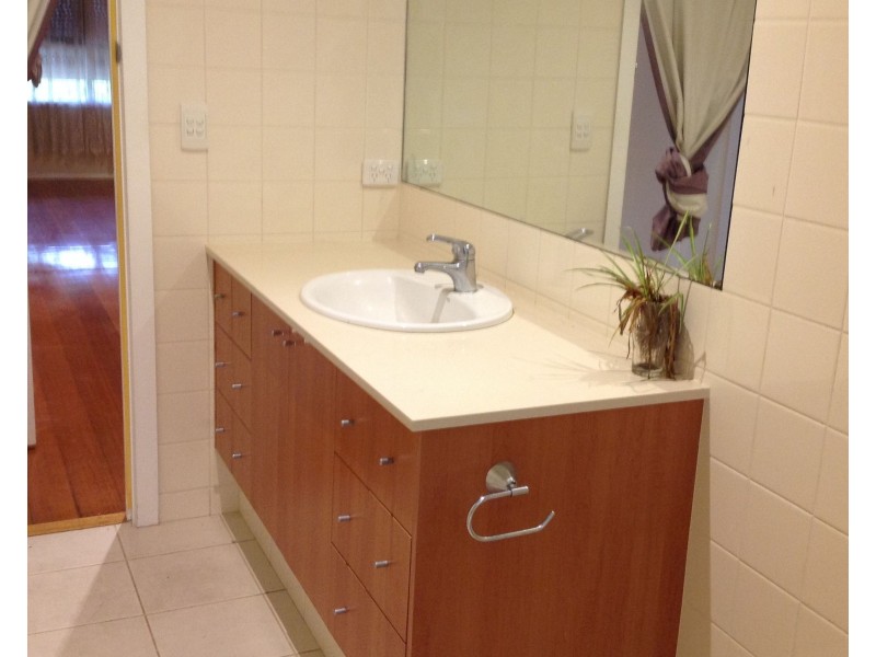 8 Lisbon Street, Glen Waverley VIC 3150