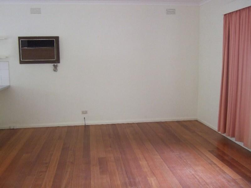 14 Oakley Street, Mount Dandenong VIC 3767