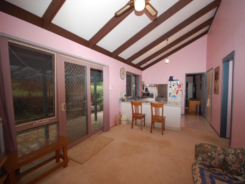 22 Old Warburton HigHighway, Seville VIC 3139