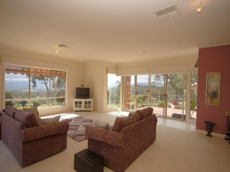 27 Lily Road, Lilydale VIC 3140