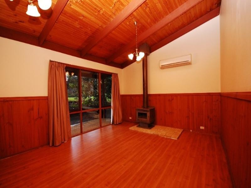 2 Monbulk Road, Mount Evelyn VIC 3796