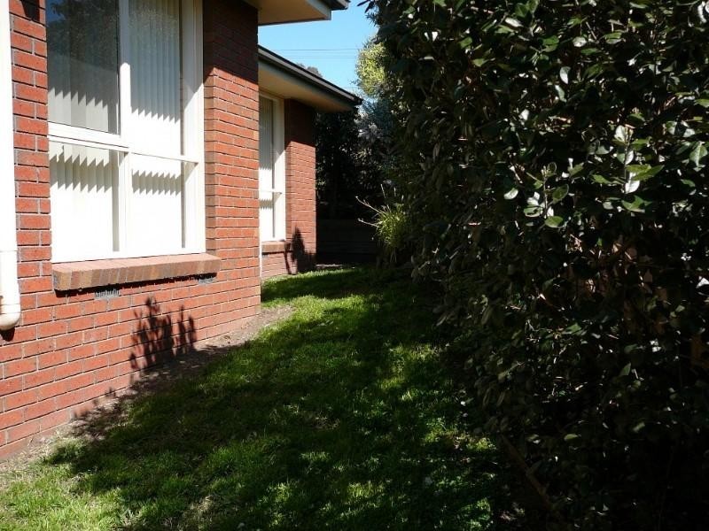 1/1 Huntingdale Drive, Chirnside Park VIC 3116