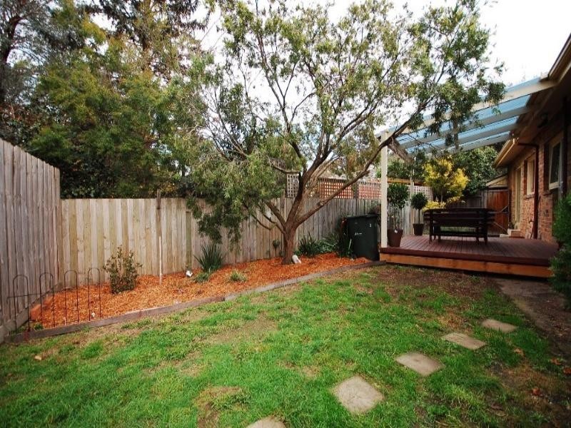 1/19 Bungalook Road, Bayswater North VIC 3153