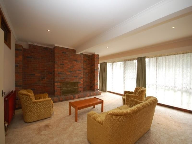 5 Wanda Avenue, Wandin North VIC 3139