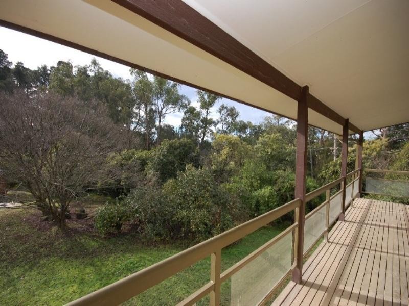 5 Wanda Avenue, Wandin North VIC 3139