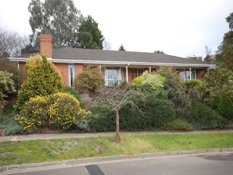 1 Chevalier Crescent, Mooroolbark VIC 3138