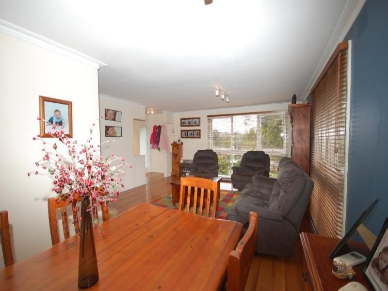 4 Stewart Avenue, Wandin North VIC 3139