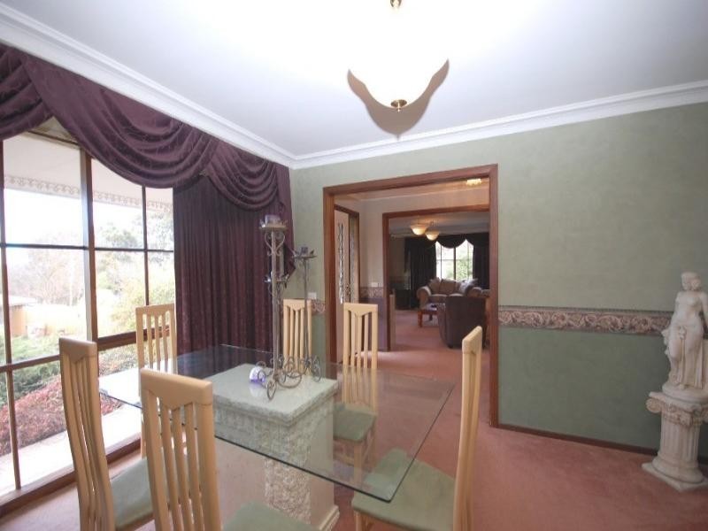 1 Chevalier Crescent, Mooroolbark VIC 3138