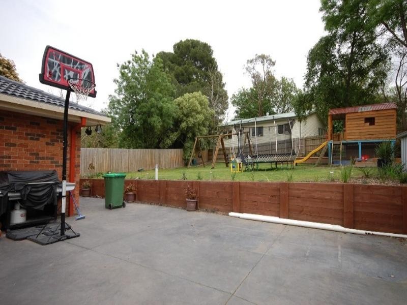 19 Hordern Road, Mount Evelyn VIC 3796