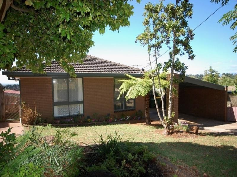 9 Queens Road, Silvan VIC 3795