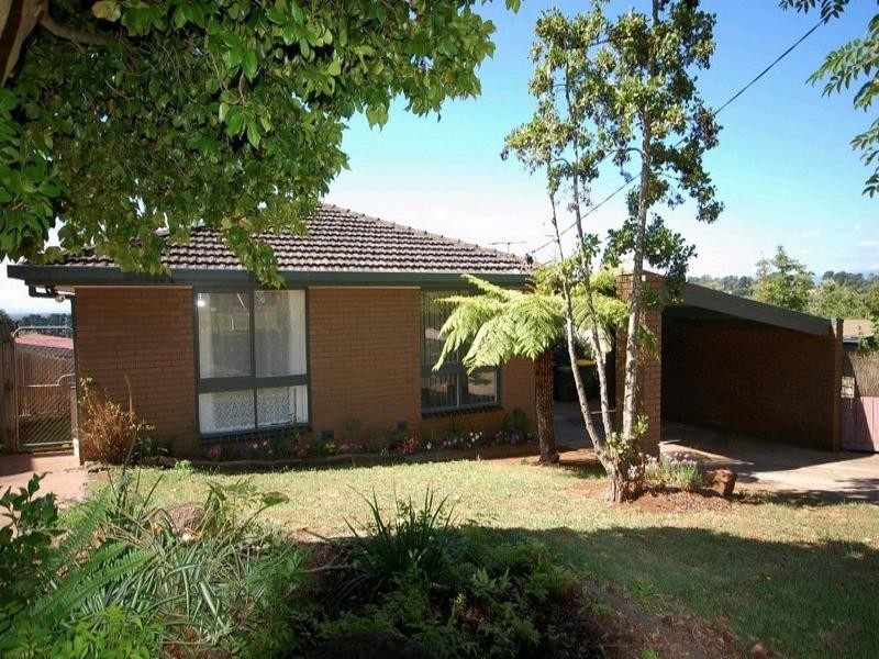 9 Queens Road, Mount Evelyn VIC 3796