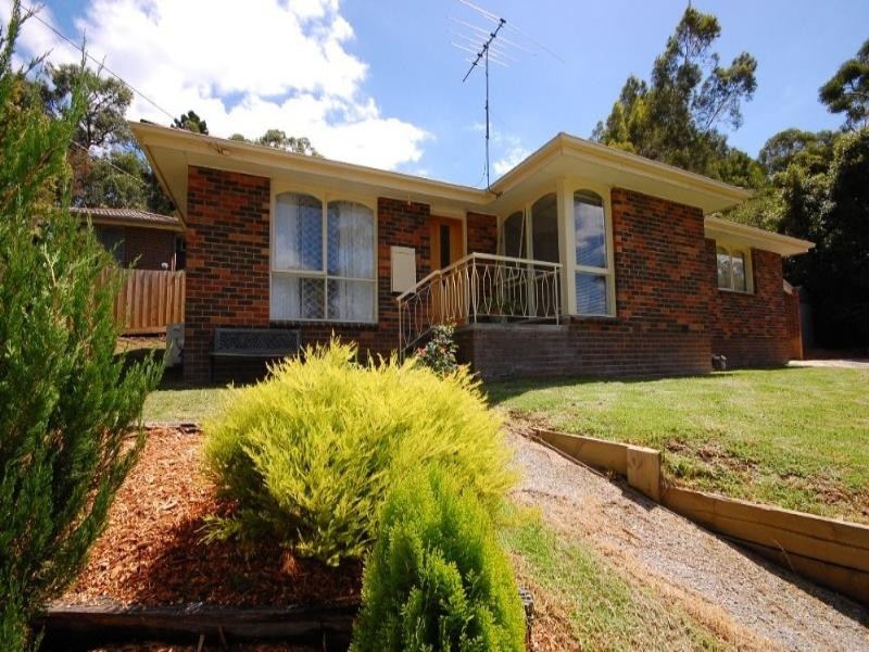 25 Hawkins Road, Montrose VIC 3765
