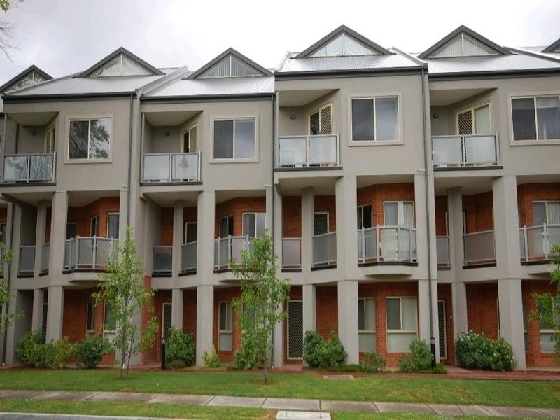 92/15-31 Hewish Road, Croydon VIC 3136