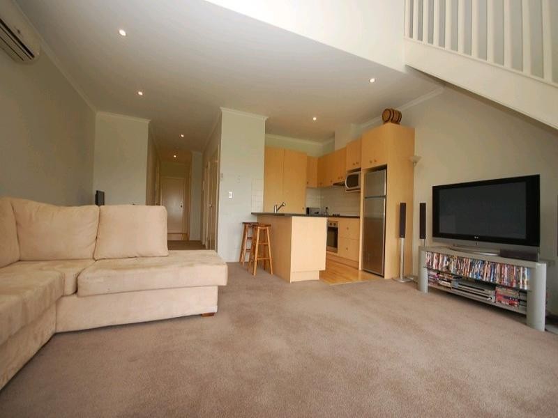 92/15-31 Hewish Road, Croydon VIC 3136