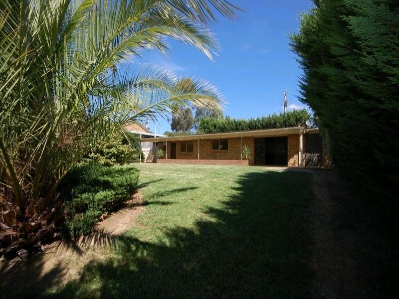 13 Raleigh Street, Seville VIC 3139