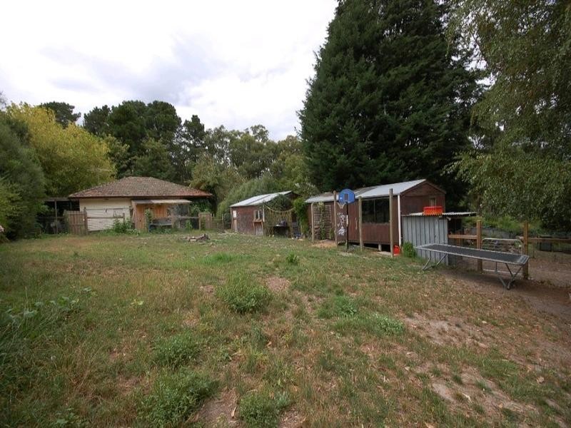 80 Monbulk Road, Mount Evelyn VIC 3796