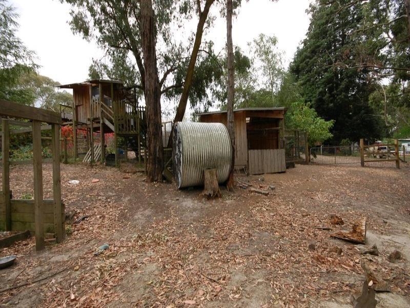 80 Monbulk Road, Mount Evelyn VIC 3796