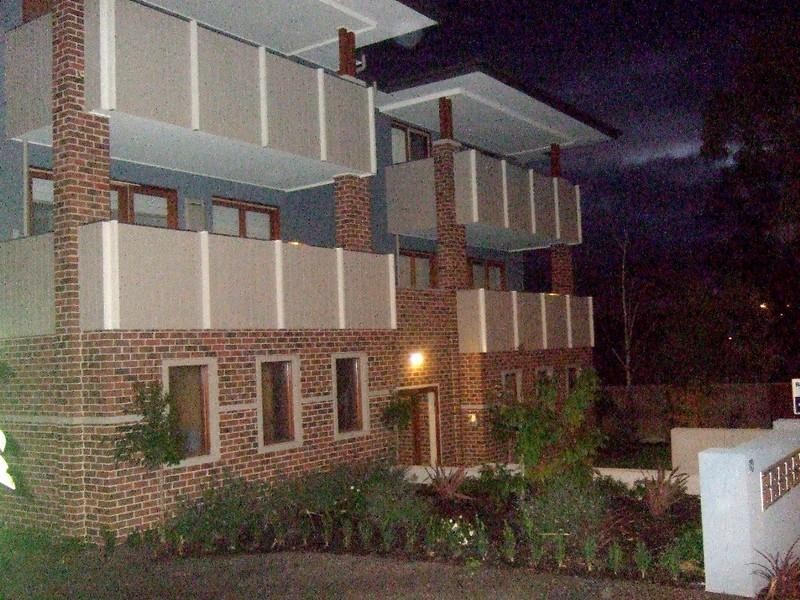 11/70 Hewish Road, Croydon VIC 3136