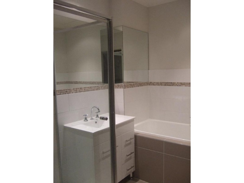 11/70 Hewish Road, Croydon VIC 3136