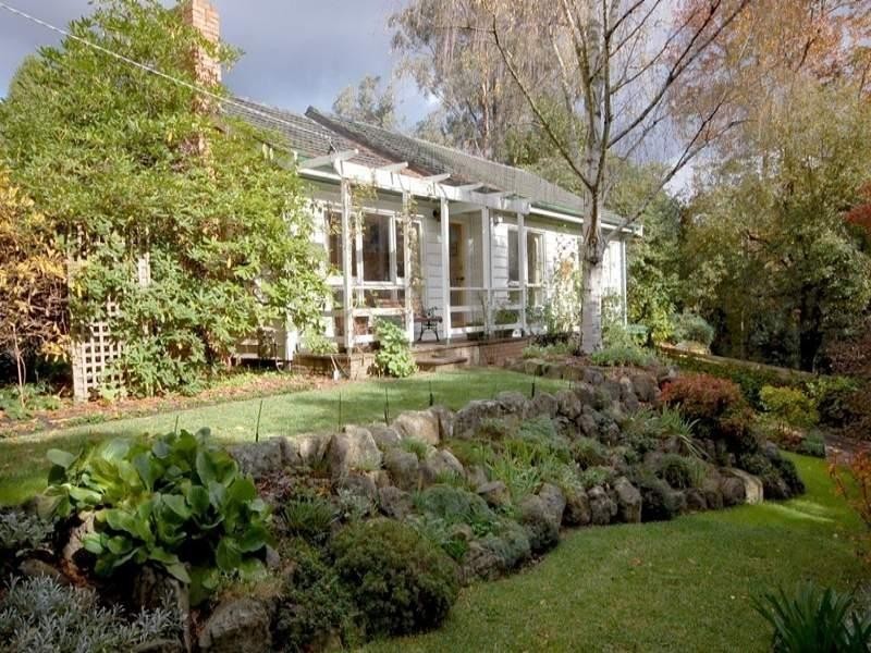 98 Birmingham Road, Mount Evelyn VIC 3796