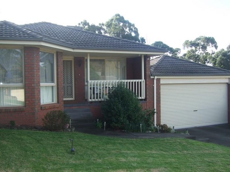 2/1 Huntingdale Drive, Chirnside Park VIC 3116