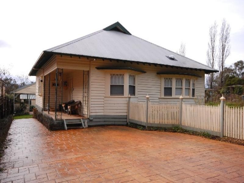 213 Monbulk Road, Silvan VIC 3795