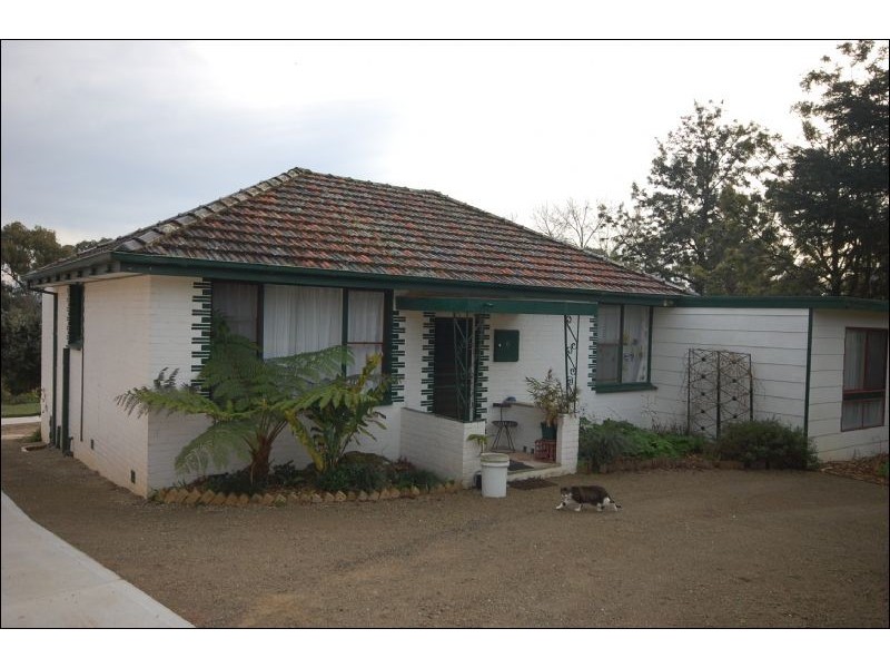 6 George Street, Wandin North VIC 3139