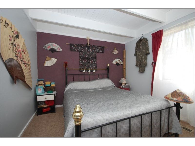 6 George Street, Wandin North VIC 3139