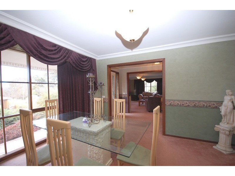 1 Chevalier Crescent, Mooroolbark VIC 3138