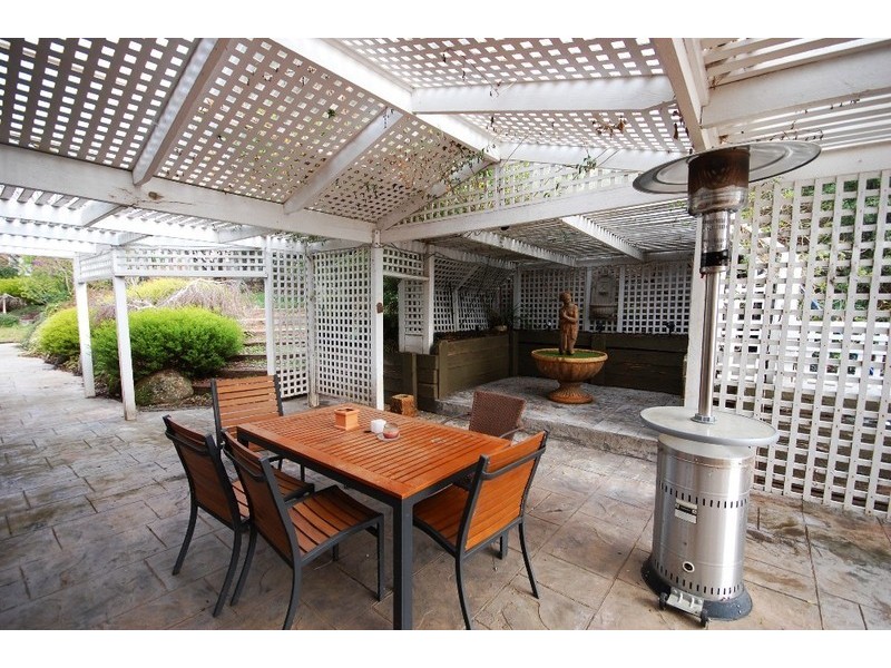 1 Chevalier Crescent, Mooroolbark VIC 3138