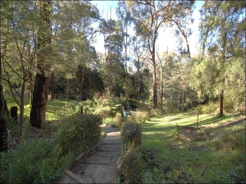 45 Railway Road, Mount Evelyn VIC 3796