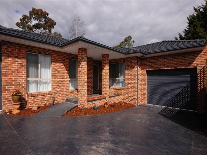 6a Wyuna Walk, Mooroolbark VIC 3138