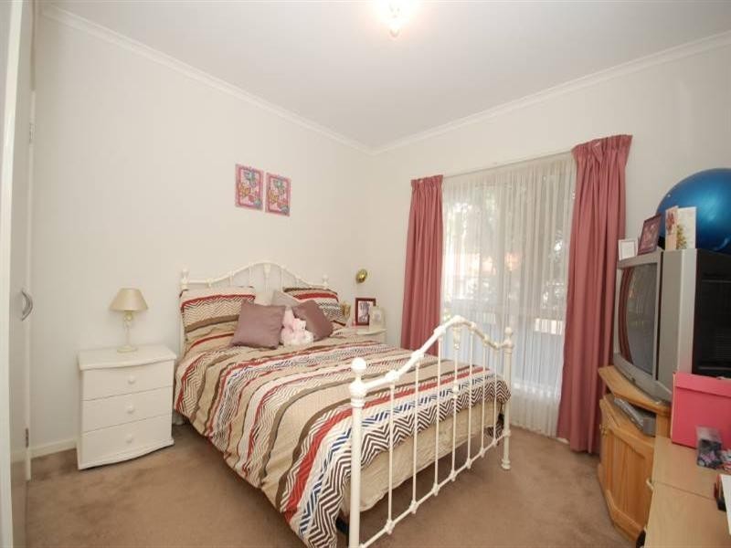 6a Wyuna Walk, Mooroolbark VIC 3138