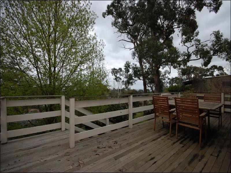 15 Old Hereford Road, Mount Evelyn VIC 3796