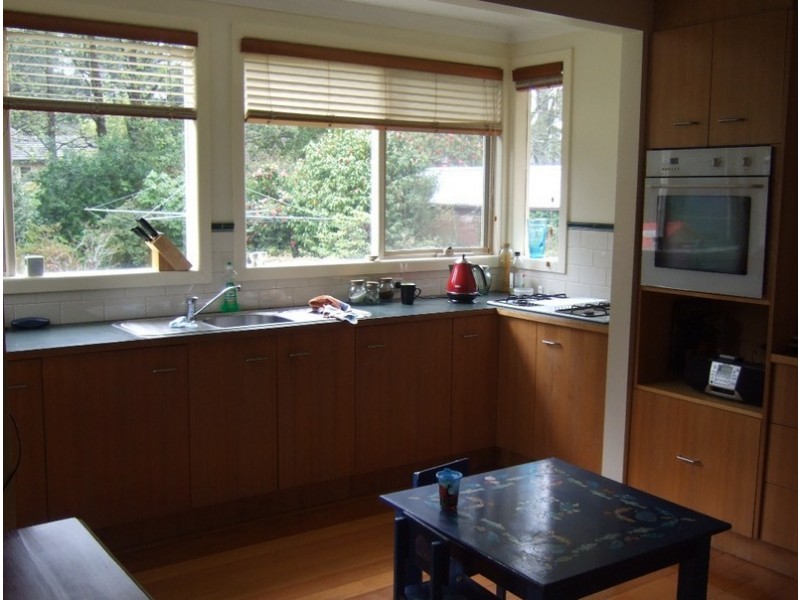 17 Olinda Crescent, Olinda VIC 3788