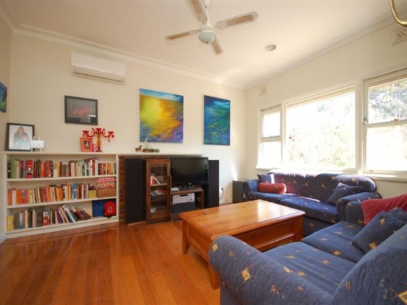 6 Rue de Gare, Wandin North VIC 3139