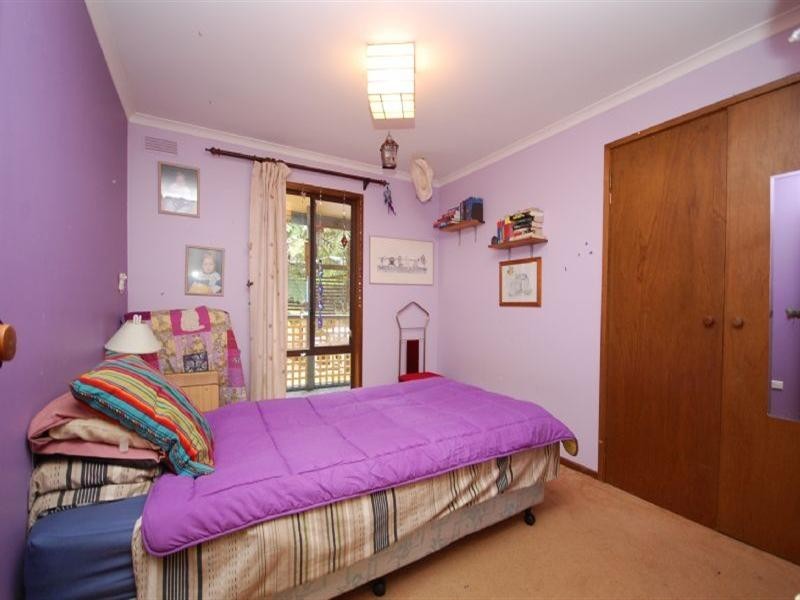 5 Bridgewater Road, Seville East VIC 3139