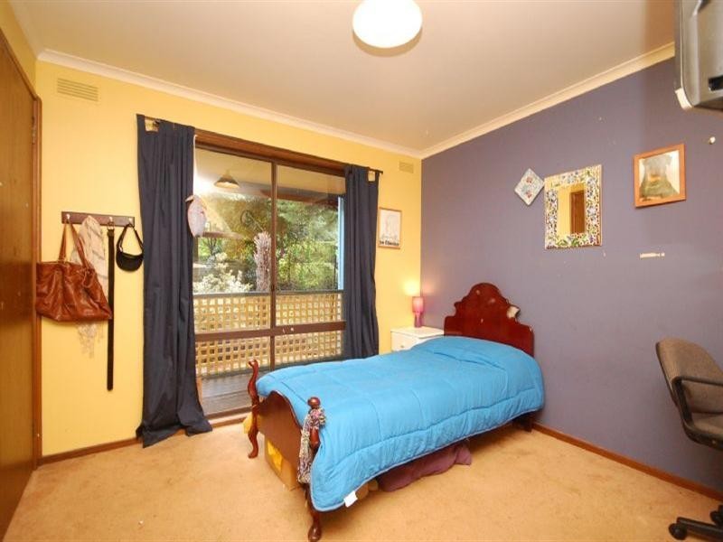 5 Bridgewater Road, Seville East VIC 3139