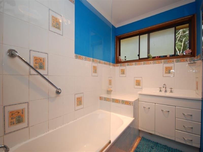 5 Bridgewater Road, Seville East VIC 3139