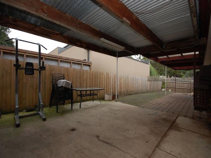 8 Kirtain Drive, Croydon VIC 3136