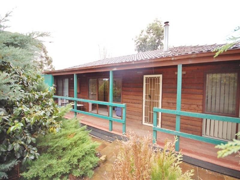 27 Drummond Road, Seville VIC 3139