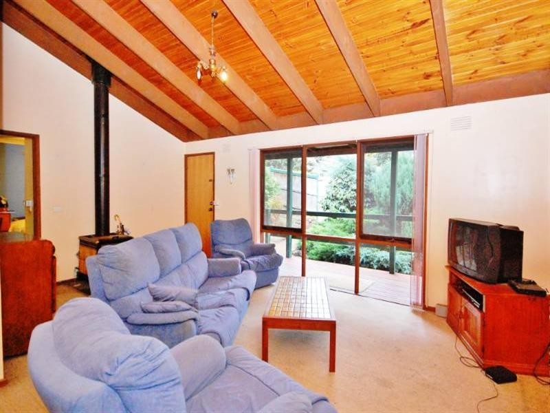 27 Drummond Road, Seville VIC 3139