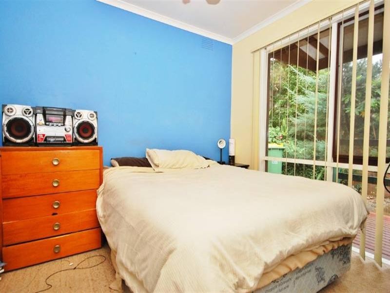 27 Drummond Road, Seville VIC 3139