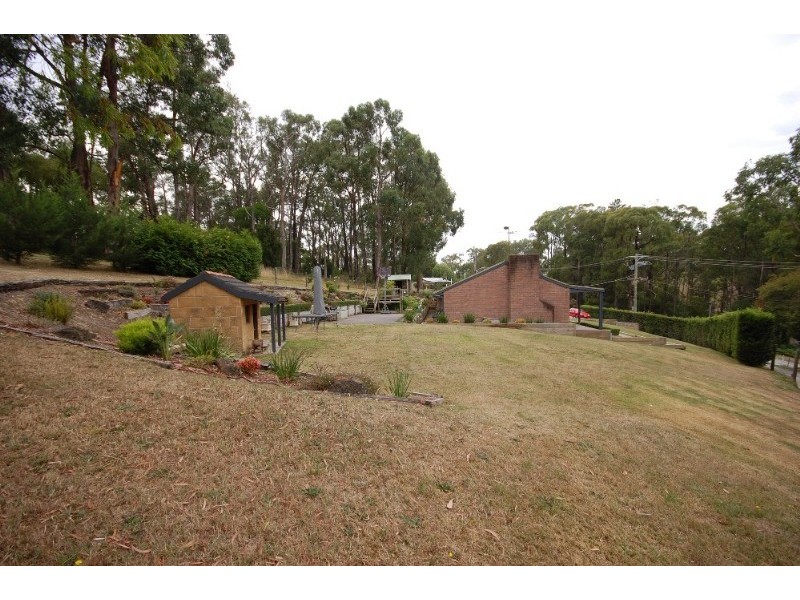 2 Hazel Street, Mount Evelyn VIC 3796