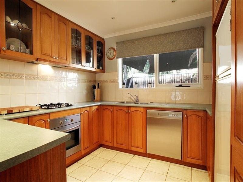 27 Priestley Crescent, Mount Evelyn VIC 3796