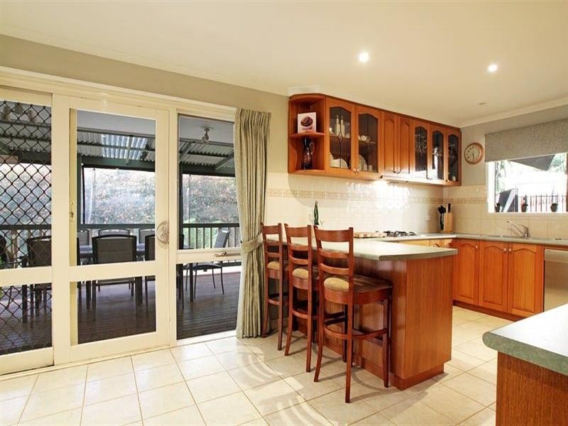 27 Priestley Crescent, Mount Evelyn VIC 3796