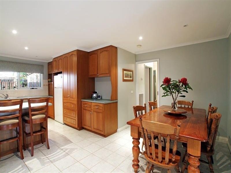 27 Priestley Crescent, Mount Evelyn VIC 3796